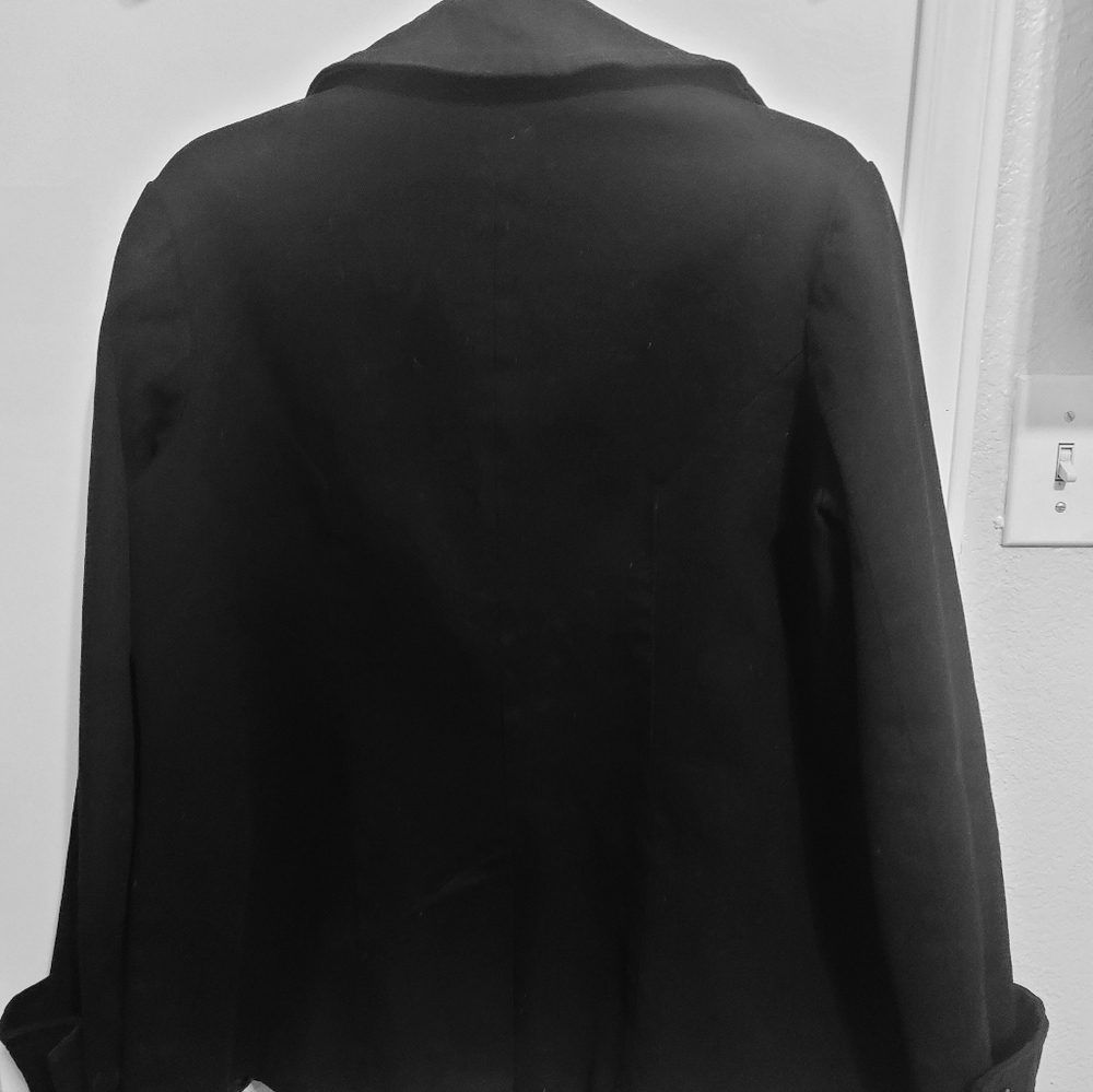 Black jacket - Picture 3 of 5